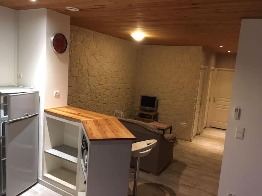 Gite Aux Aspres Logement De 65M² Fontcouverte  Eksteriør billede