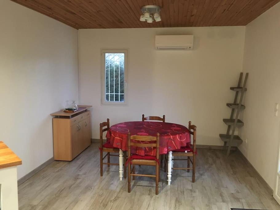 Gite Aux Aspres Logement De 65M² Fontcouverte  Eksteriør billede