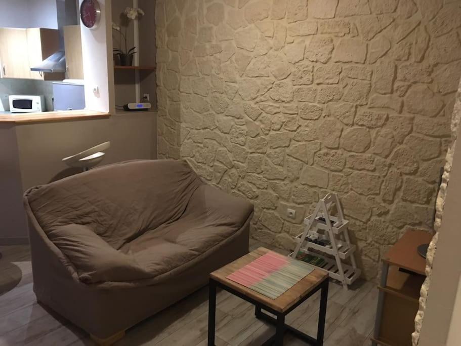Gite Aux Aspres Logement De 65M² Fontcouverte  Eksteriør billede